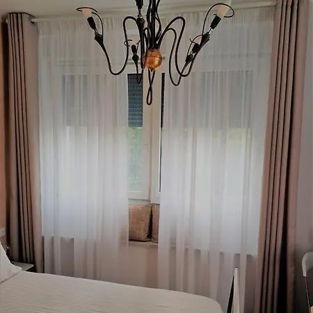 B&B L'angolo Di Luna 고리치아